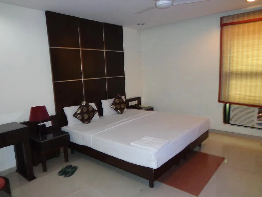 Hotel O Grand Peepal Delhi   Delhi (National Capital Territory of India)