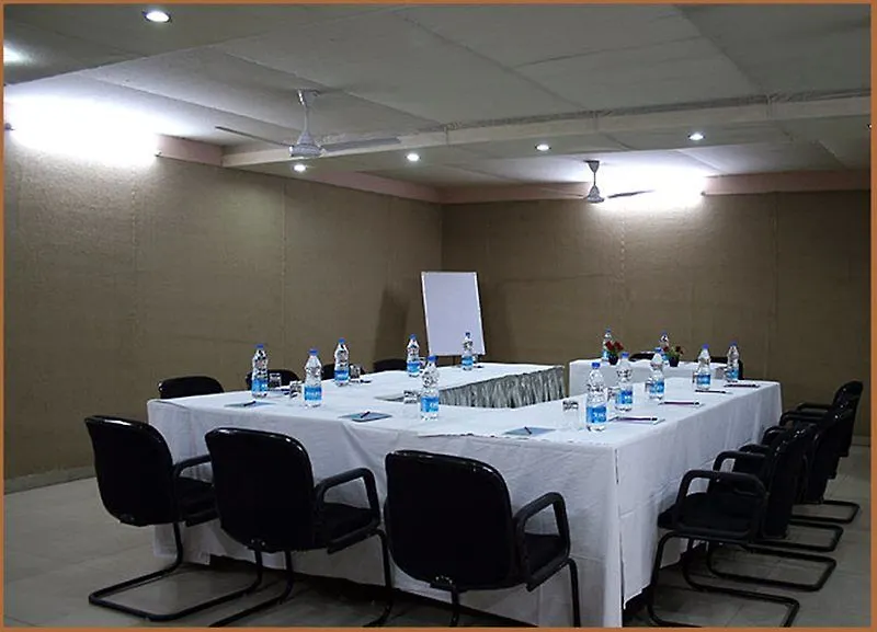 Hotel O Grand Peepal Delhi  4*, Delhi (National Capital Territory of India)