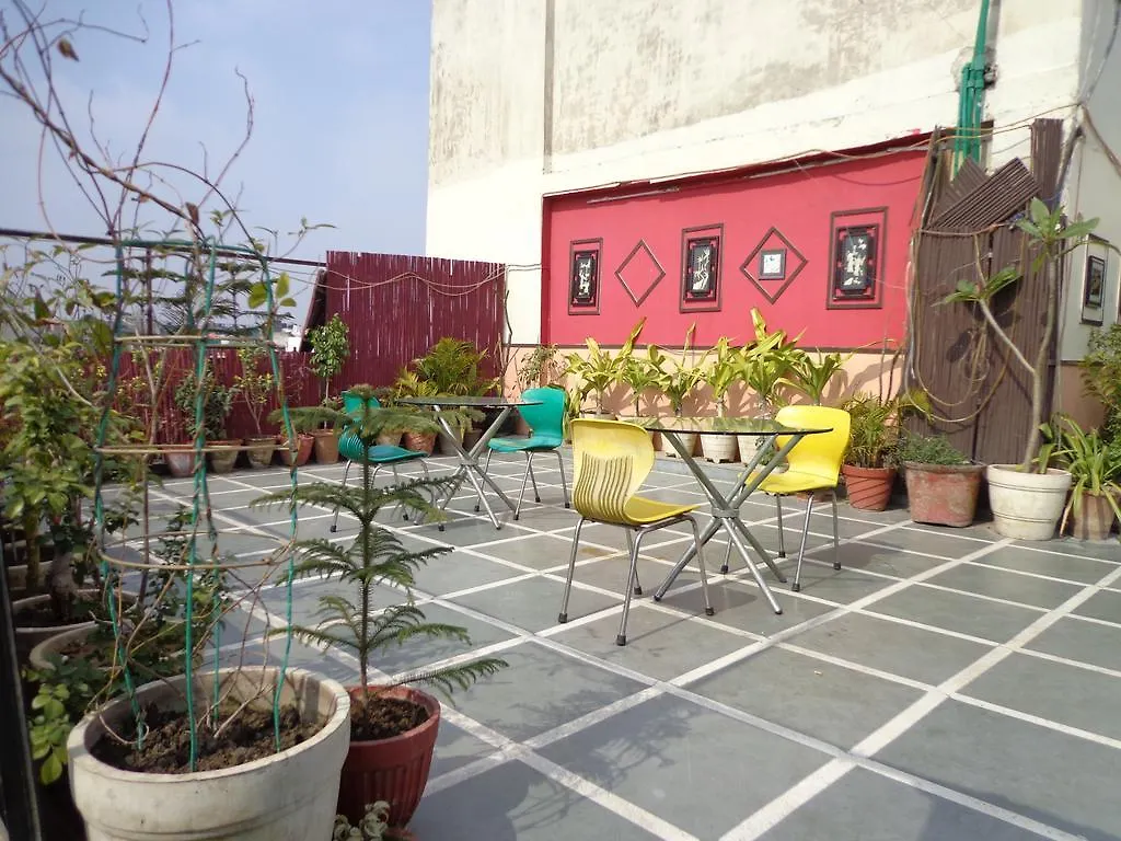 Hotel O Grand Peepal Delhi