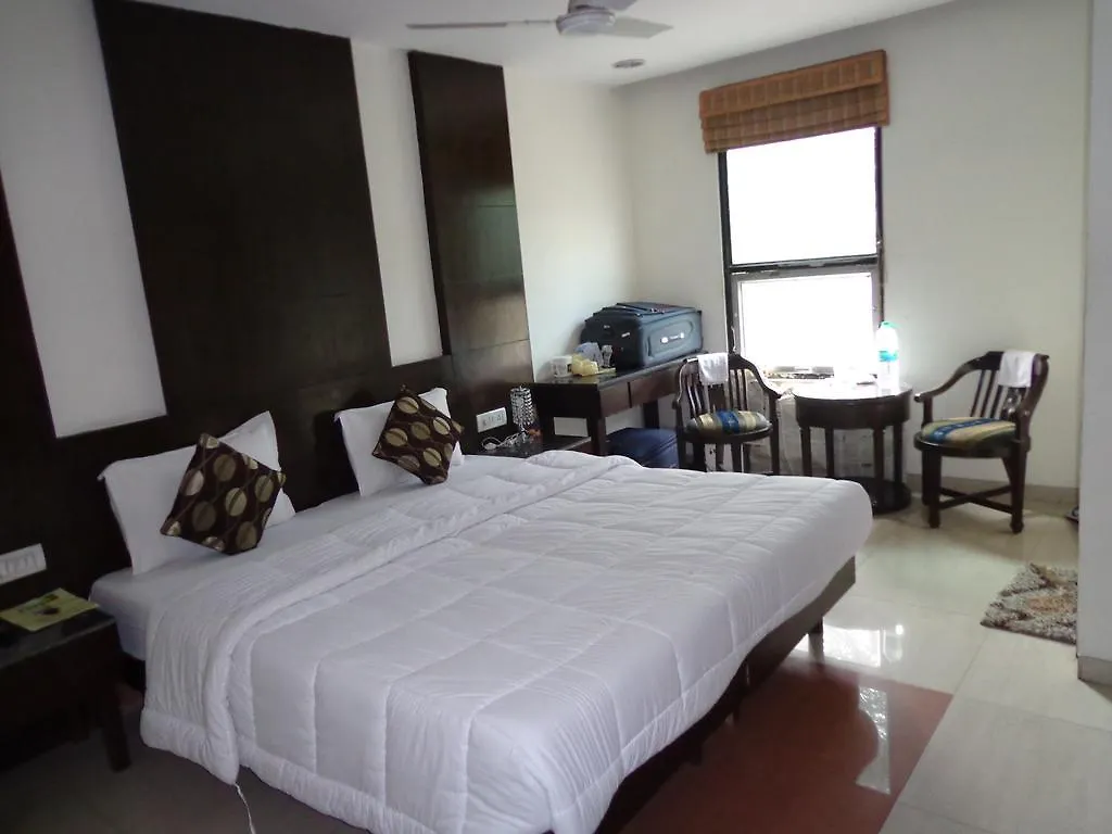 Hotel O Grand Peepal Delhi  4*, Delhi (National Capital Territory of India) India