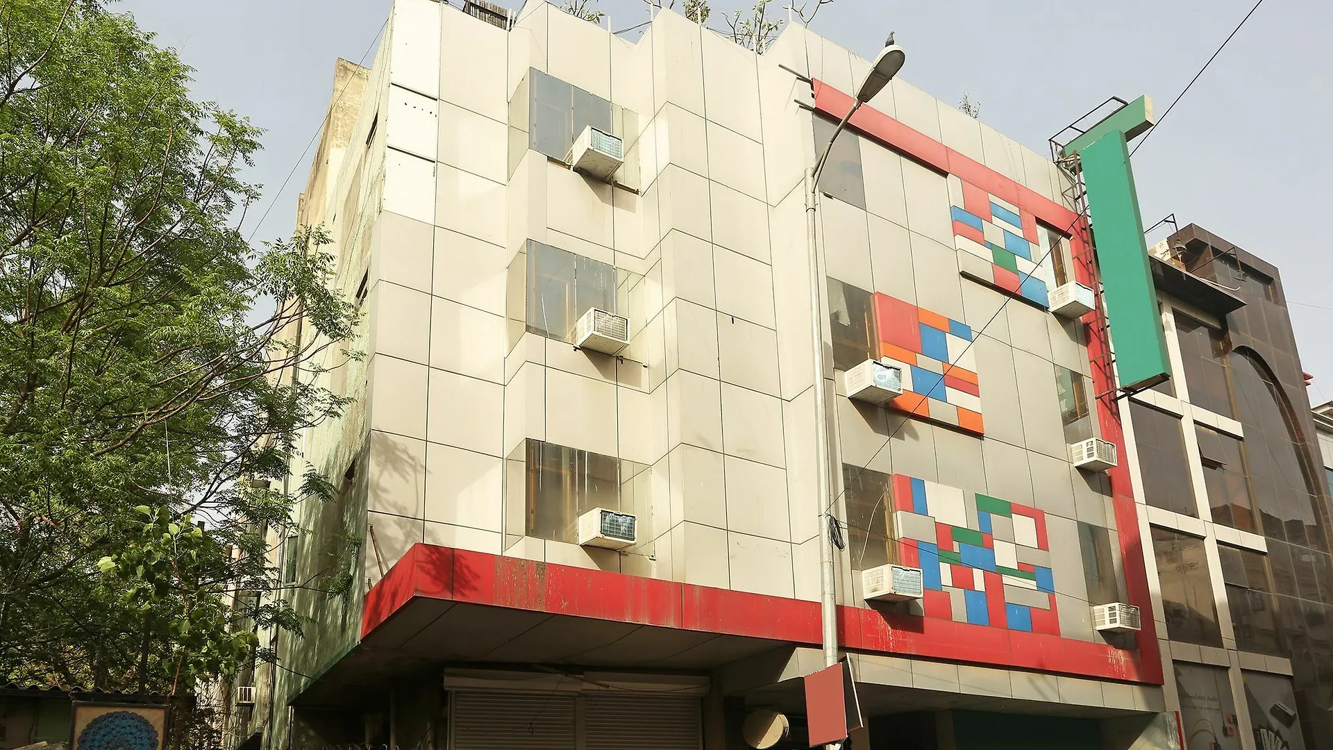 Hotel O Grand Peepal Delhi