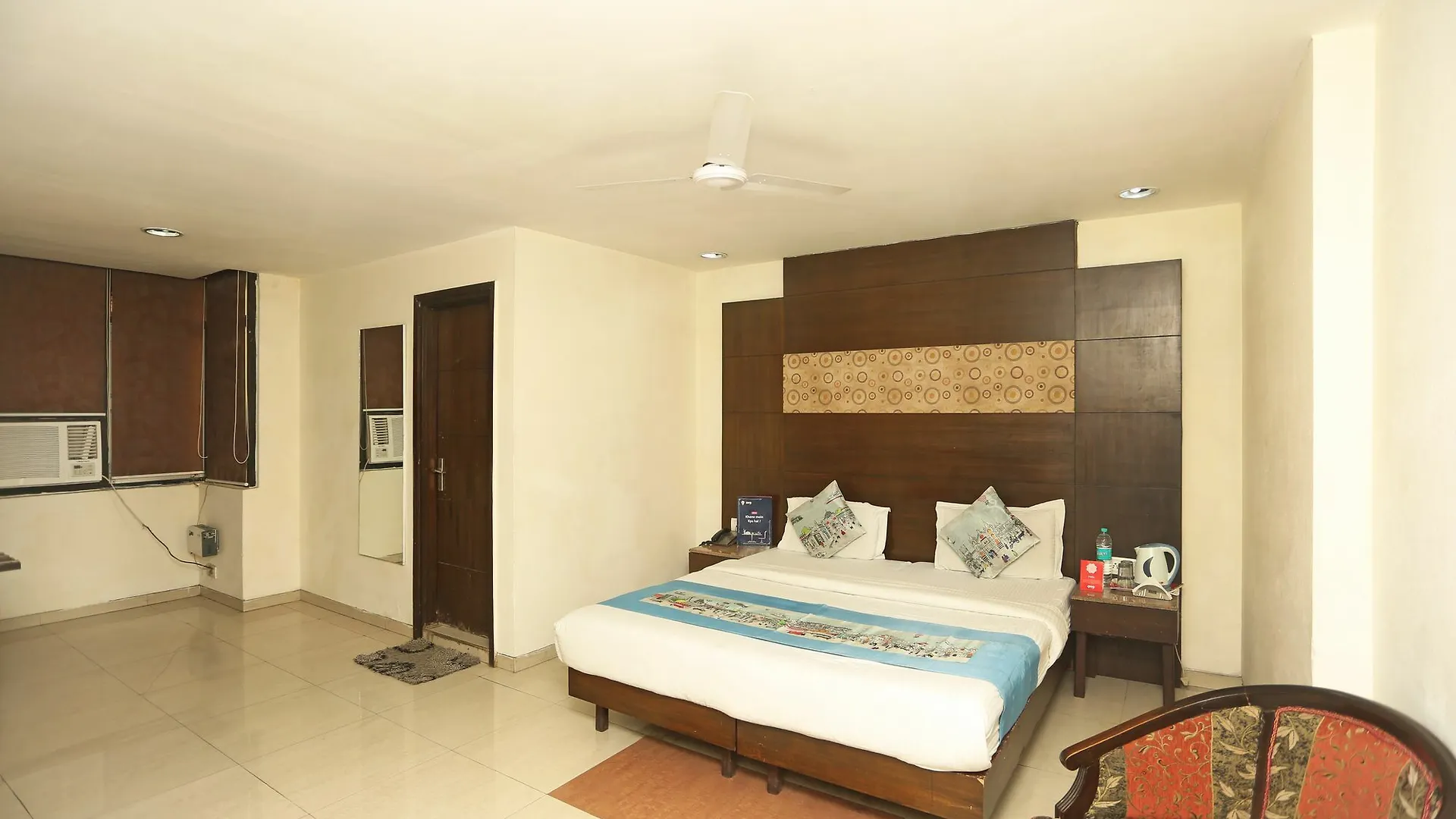 Hotel O Grand Peepal Delhi