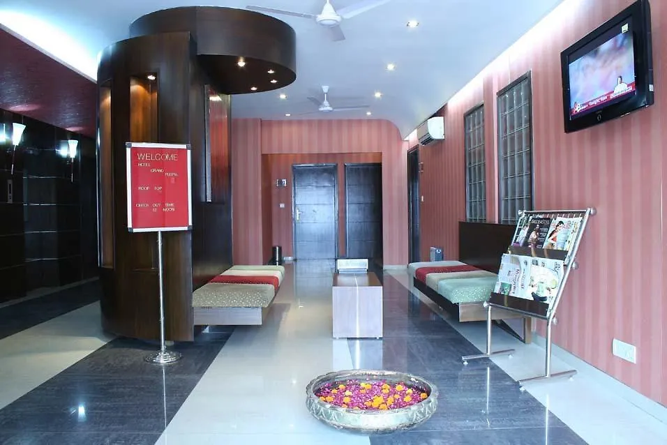 Hotel O Grand Peepal Delhi